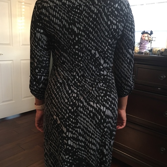 Patterned Work Dress - Picture 2 of 3